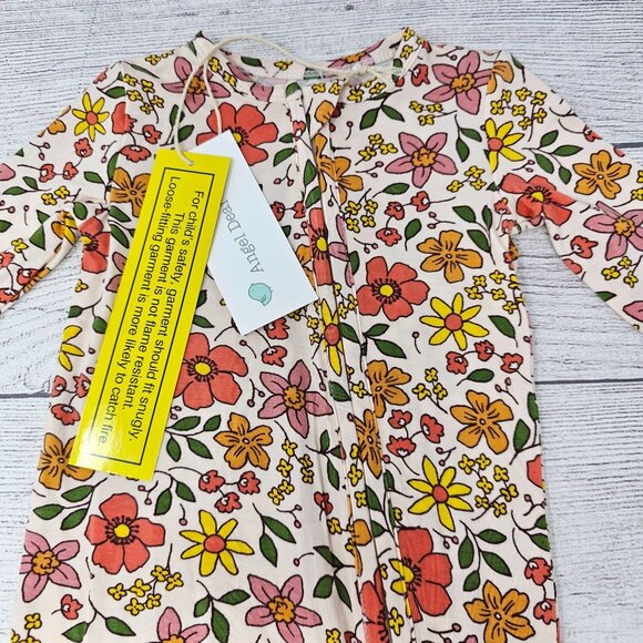 NWT!! Angel Dear Baby Girl Bamboo‎ Floral Footie Size 0-3 Months - Picture 1 of 4